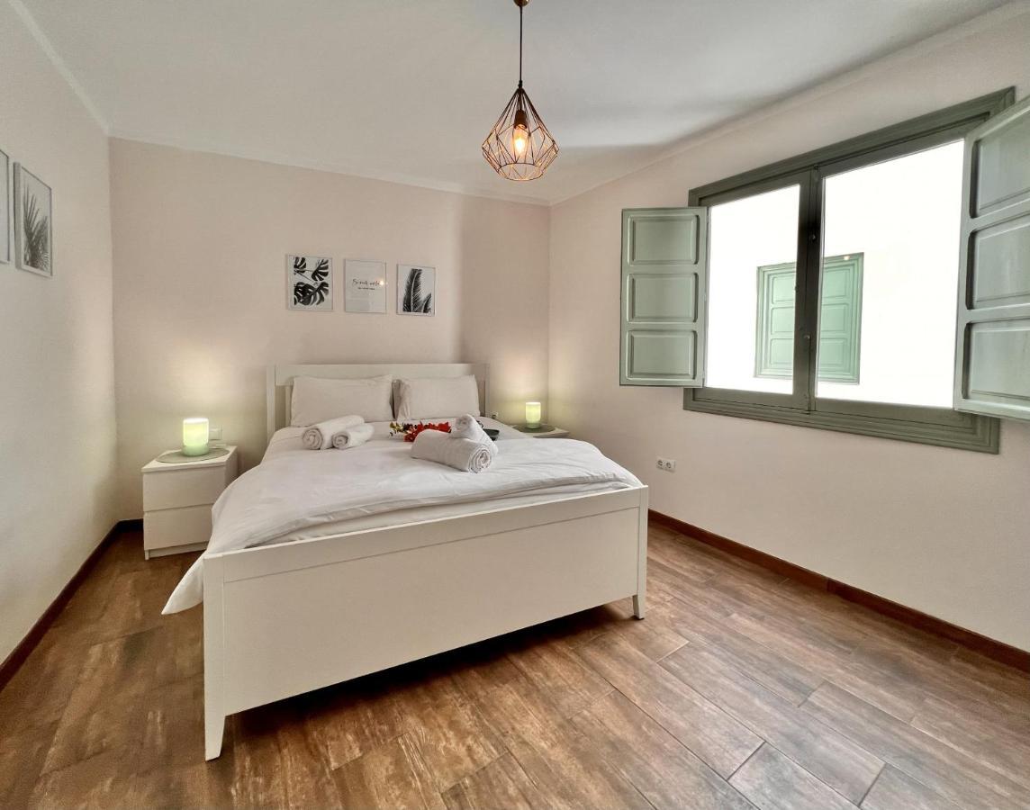 Downtown Apartment By United Renters อาลิกันเต ภายนอก รูปภาพ