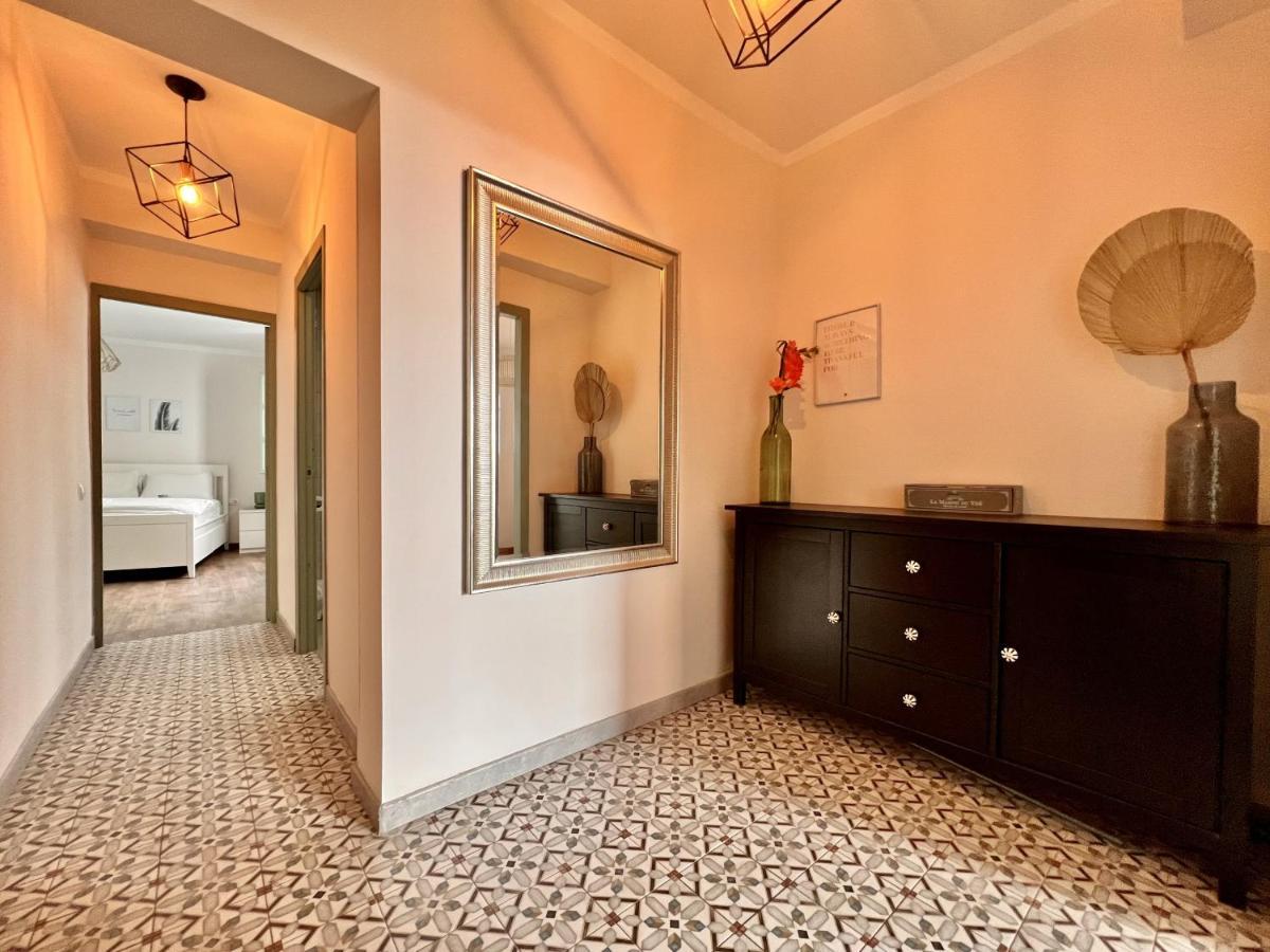 Downtown Apartment By United Renters อาลิกันเต ภายนอก รูปภาพ