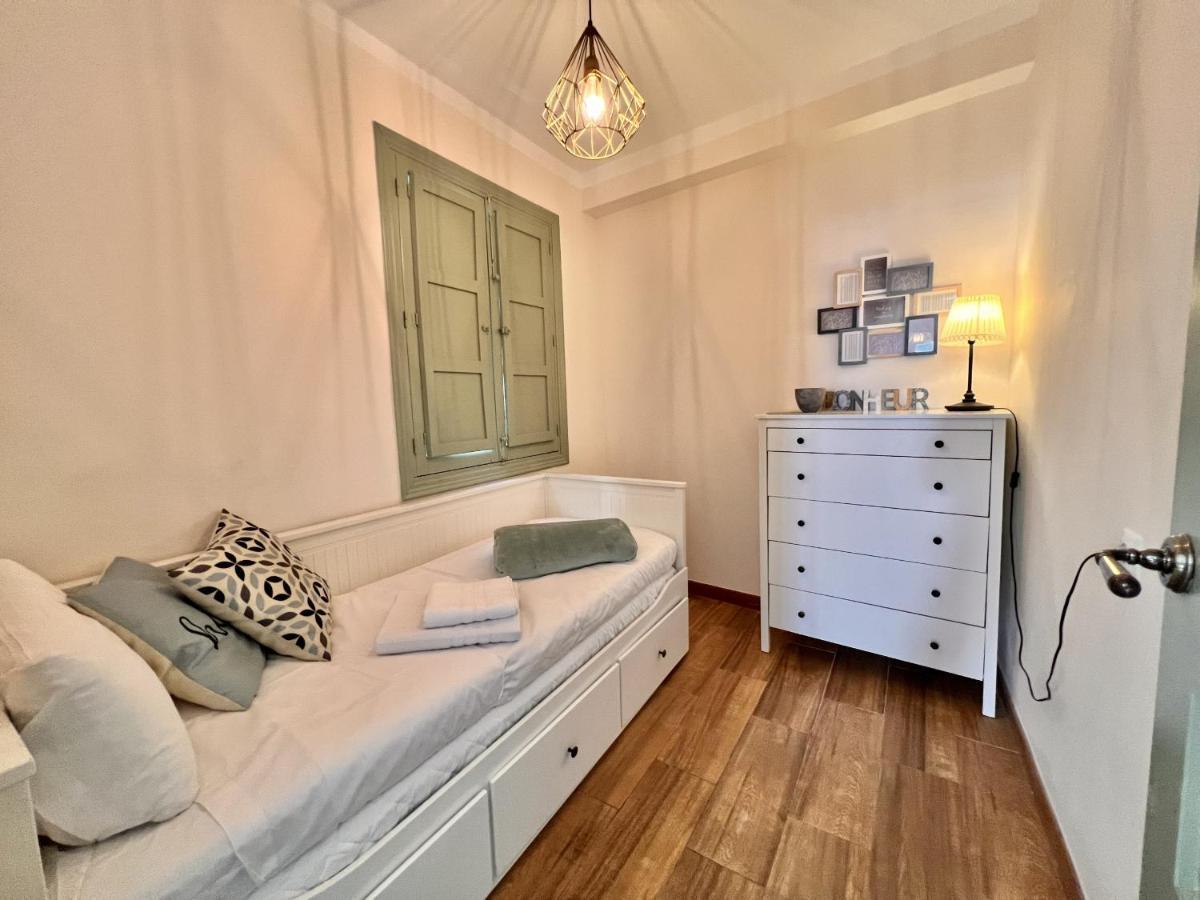 Downtown Apartment By United Renters อาลิกันเต ภายนอก รูปภาพ